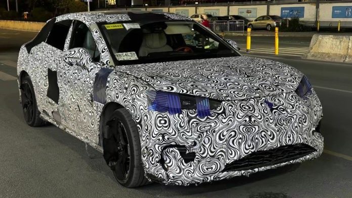 BYD’s YangWang fourth model spotted in China during road tests