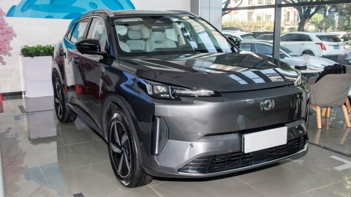 Changan Qiyuan Q05 hit stores in China. Changan CS55 Plus’ clone