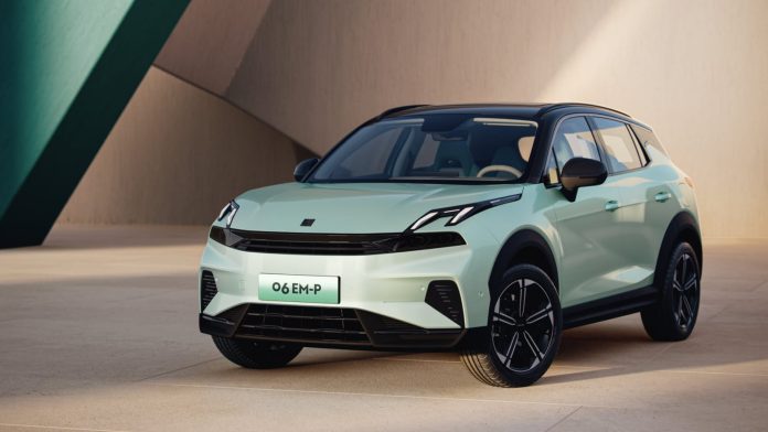 Lynk & Co 06 EM-P officially unveiled. Check out the new small PHEV crossover