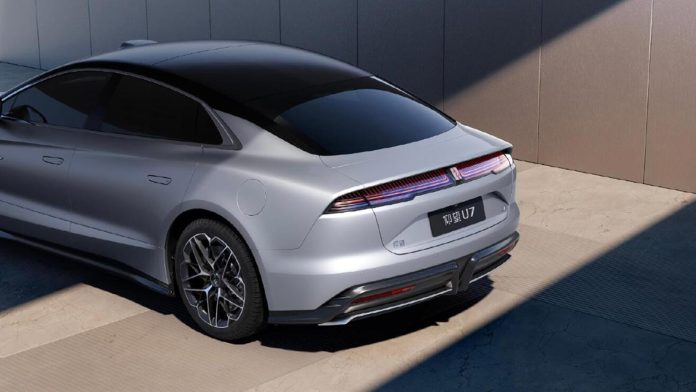YangWang U7 flagship sedan from BYD revealed in China with over 1,000 hp