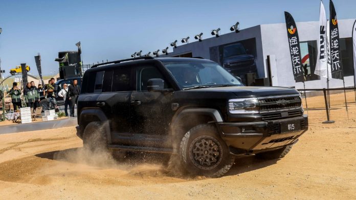 BYD’s Fang Cheng Bao Bao 5 off-roader starts at 39,730 USD. Price leaked in China