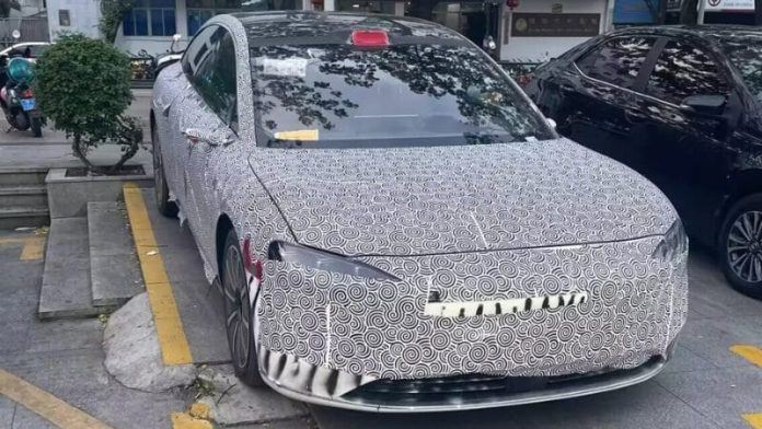 Huawei & BAIC baked Stelato X4 spotted. 42,250-USD sedan for China