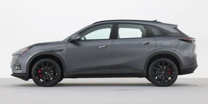 BAIC’s ArcFox Alpha T5 all-electric SUV with CATL battery and 660 km range launched, price starts at 21,800 USD