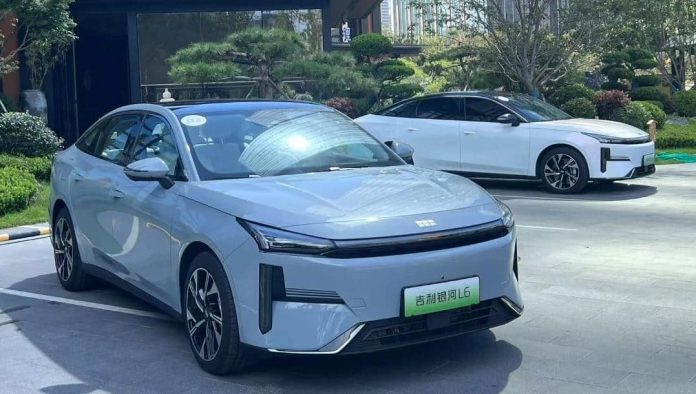 Geely Galaxy L6 sedan arrived at dealers in China with 1,370 km comprehensive range