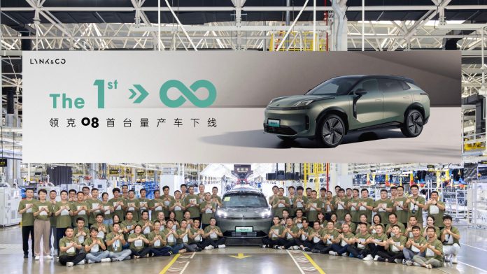 Lynk & Co 08 rolled off the production line in China with 593 hp and 1,400 km of range