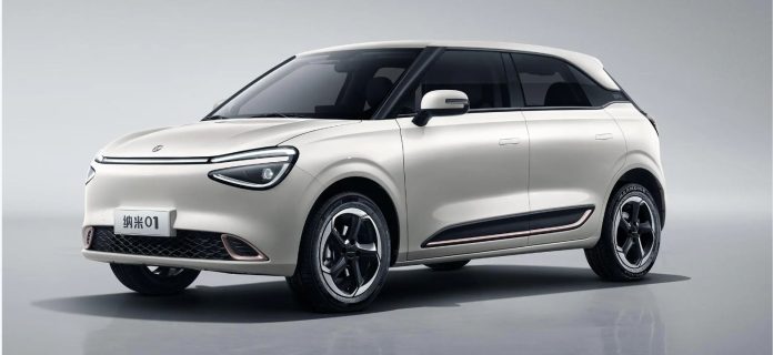 Dongfeng Nammi 01 EV with 430 km range pre-sale starts at 11,000 USD in China