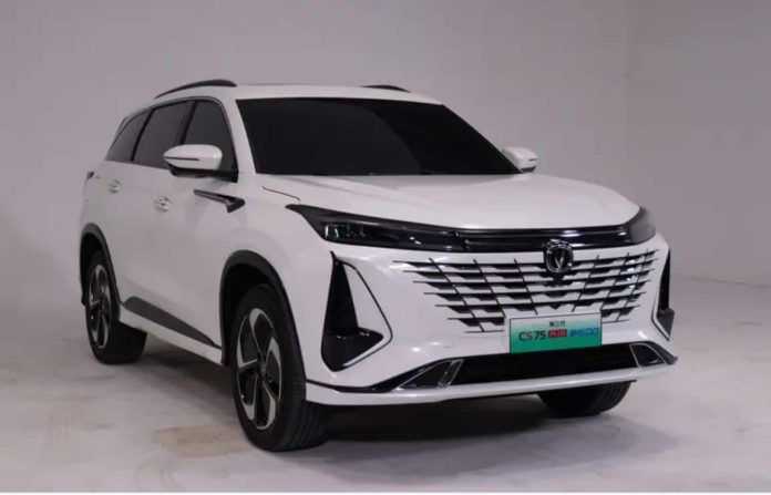 New Changan CS75 Plus iDD plug-in hybrid compact SUV unveiled in China