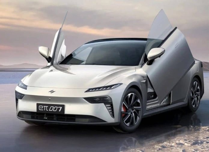 Dongfeng eπ 007 all-electric sedan will unveil on November 6 in China