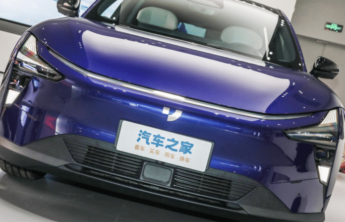 Geely-Baidu JV’s all-electric Jiyue 01 SUV reaches stores as deliveries are set for Q4