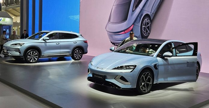 BYD Seal to start deliveries in Europe in November for 44,900 EUR. The Seal U and Denza D9 will follow