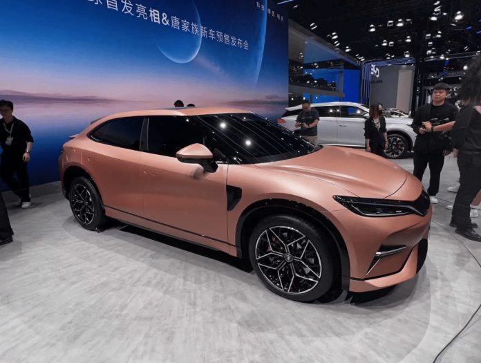 BYD Song L makes a debut, market entry expected this year