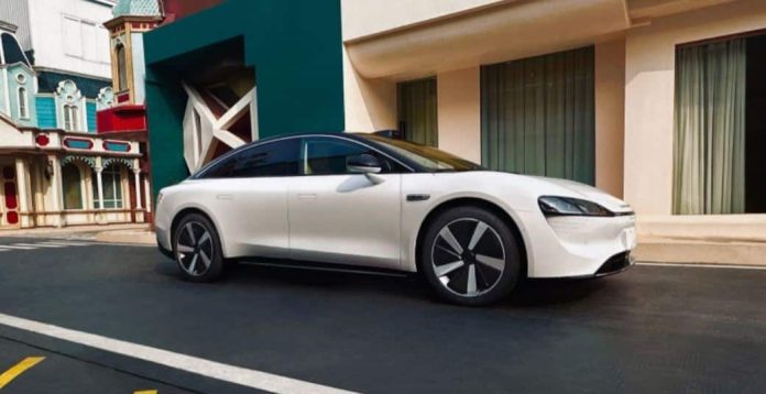 Chery-Huawei’s Luxeed all-electric sedan coupe official images unveiled in China
