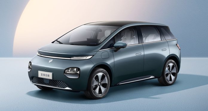 Baojun Cloud received 10,000 preorders in 10 days in China. To launch on August 10