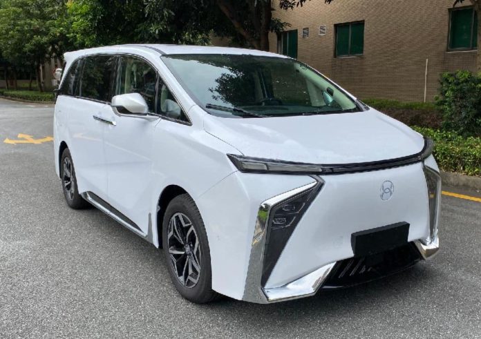 Rivals Denza D9, former GAC-Nio JV’s all-electric Hycan V09 MPV has a 750 km range