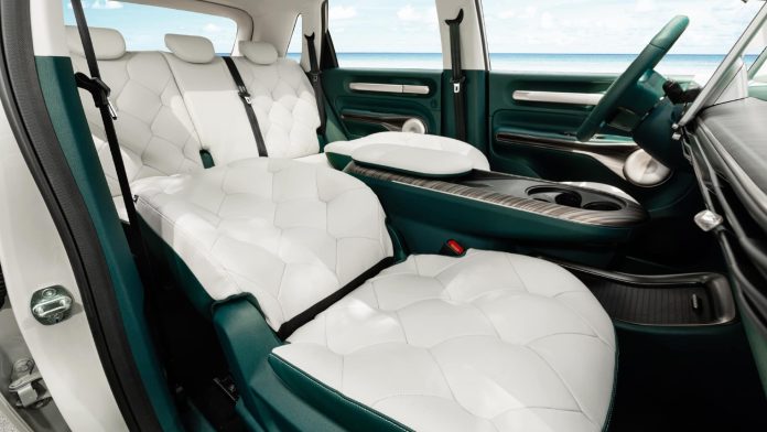 GM’s Baojun Yunduo interior officially unveiled with fuzzy seats. BYD Dolphin rival.