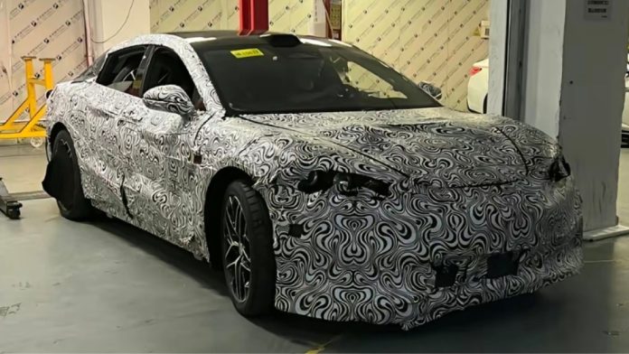 BYD YangWang new huge EV sedan spied in China. Mercedes EQS rival