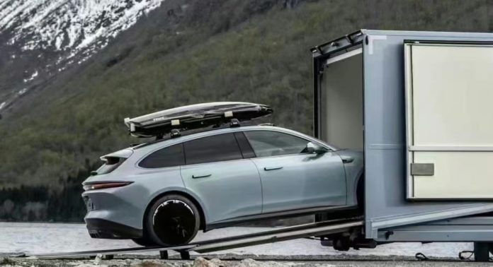 Nio ET5 Touring behind-the-scenes pictures leaks from promo shooting