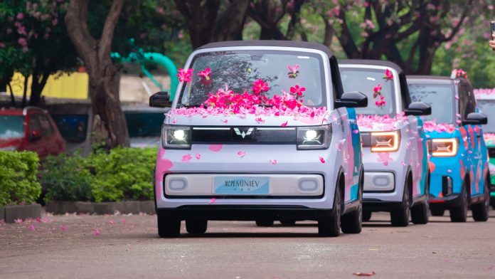 Wuling Hongguang Mini EV costs 2,850 USD with a battery subscription
