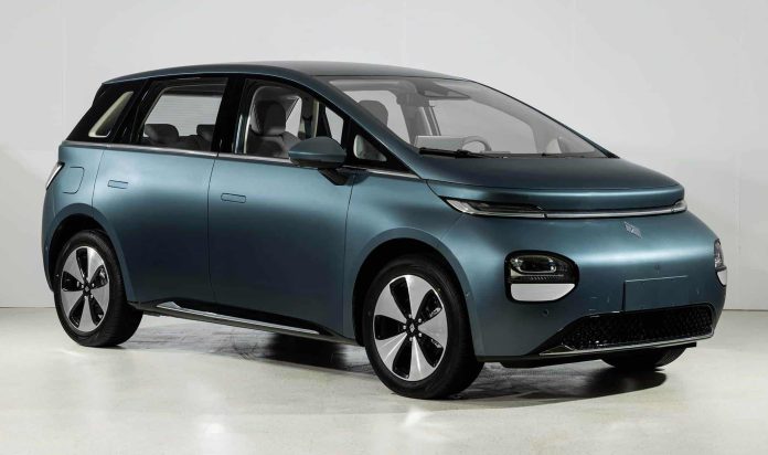 Baojun Yunduo (EQ100) electric hatchback revealed in China. To compete with BYD Dolphin