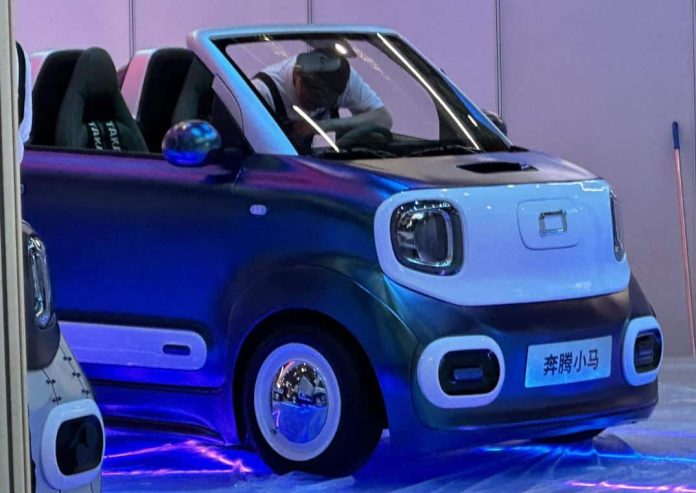 FAW Bestune Xiaoma is a new convertible mini EV for China
