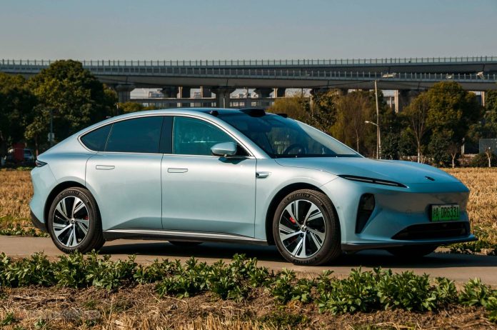 Nio ET5 with range boost revealed in China
