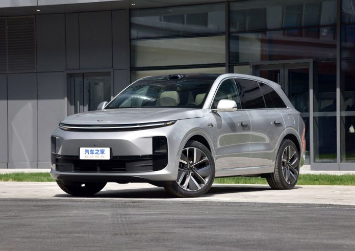 Li Auto L6 Officially Launched: Priced at RMB 249,800-279,800, a Five-Seat Mid-Large Extended-Range SUV