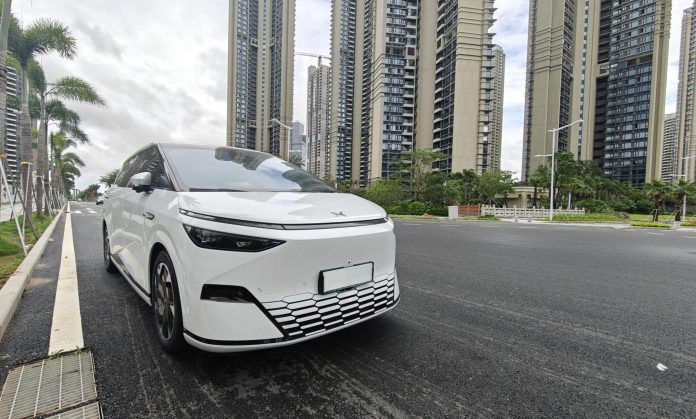 Sunday China Drive | Xpeng X9 is a starship on wheels