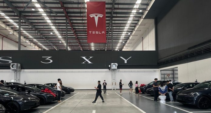 BREAKING Tesla prepares for FSD testing in Shanghai with 10 pilot cars, official says
