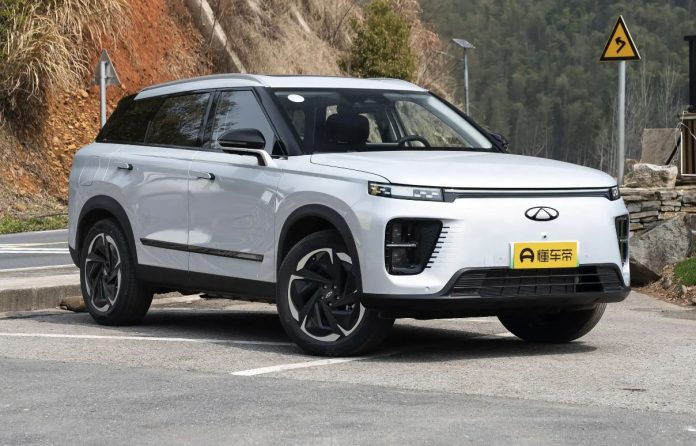 Chery Fengyun T6 is a rebadged Tansuo 06, enters market at 17,900 USD