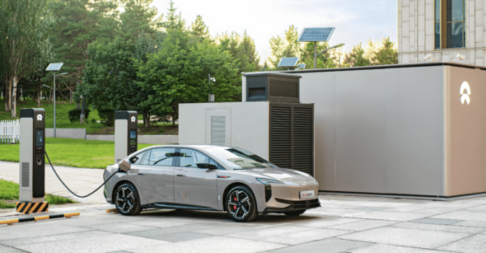 Nio plugs into another charging partnership with FAW Hongqi
