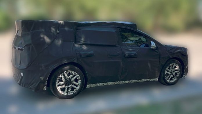 Spy shots show Li Auto’s all-electric SUV will have a familiar looking interior
