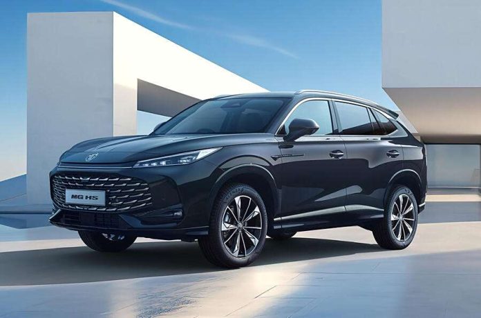 MG HS with both PHEV and ICE unveils at Goodwood, UK sales imminent