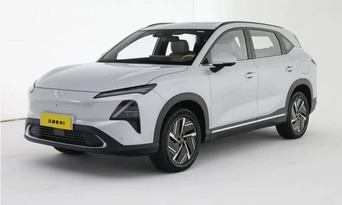 SGMW’s Wuling Starlight S pre-sale starts at 14,100 USD