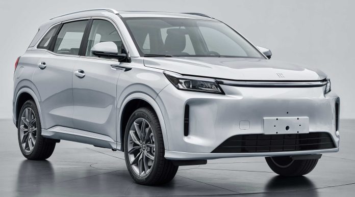 New PHEV exposed from Huawei partner Seres, the Landian E5 Plus