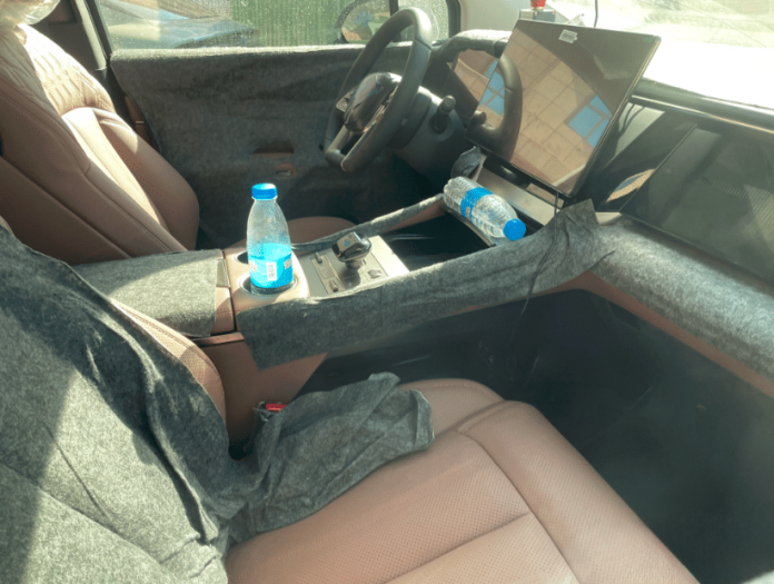 BYD Tang Max/Zhou MPV interior spied ahead of launch later this year
