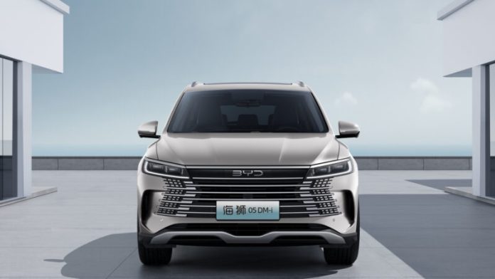 BYD Sealion 05 DM-i revealed in official images as Song Pro sibling