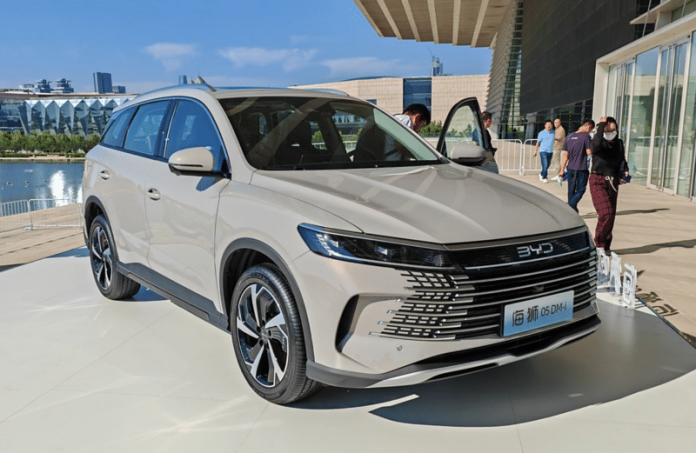 BYD Sealion 05 DM-i launched in China, starts at 15,980 USD