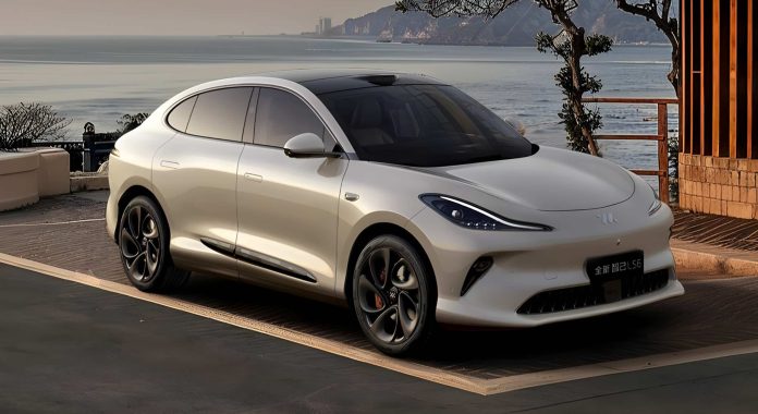 New IM LS6 with 900V platform and four-wheel steering launched starting at 31,000 USD