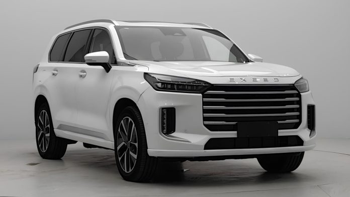 Chery made Exeed VX 7-seat PHEV SUV with 610 hp and 143 km range