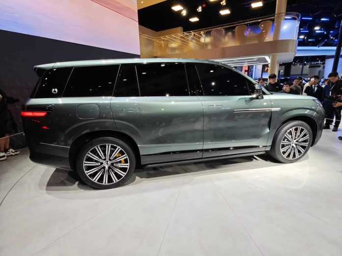 Denza N9 SUV all-electric SUV to have 710 kW three motor setup