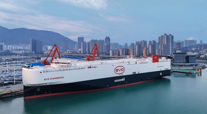BYD’s second ro-ro ship begins operations, sets sail for Europe with nearly 5000 NEVs