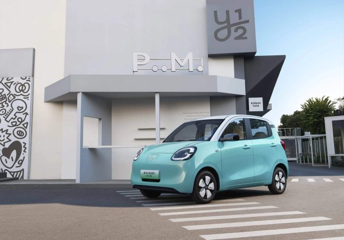 Wuling Hongguang Mini EV 5 door opens pre-orders in China