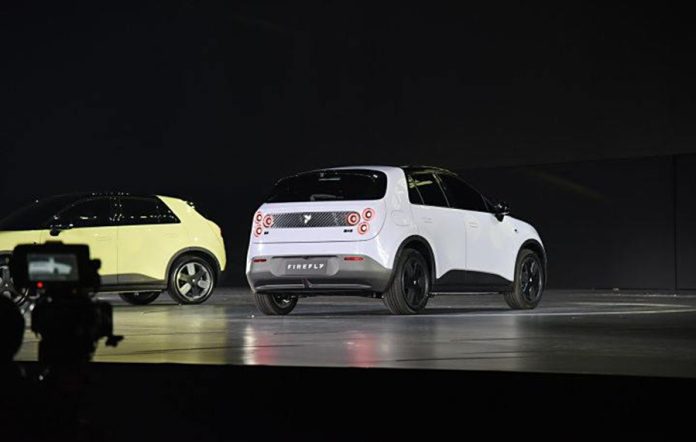 NIO Launches Firefly Brand, Pre-orders Start at 148,800 Yuan, Available April 2025