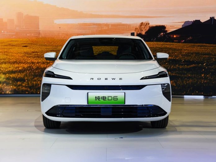 Roewe Launches All-Electric D6 Sedan at Auto Shanghai 2025, Limited-Time Starting Price of RMB 79,800
