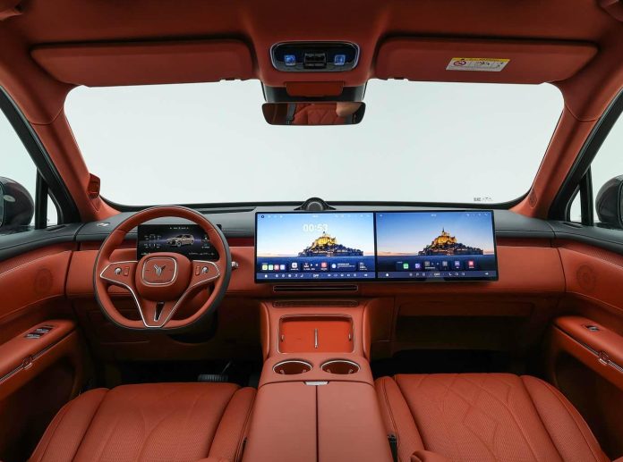 VOYAH Taishan X8 Pre-Sales Kick Off: High-Tech Luxury SUV Features Huawei Tech and “One-Click Bed” Mode