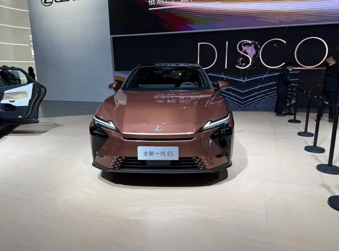 Lexus Debuts All-New ES and 2-Second LFA Electric Supercar Concept at Beijing Auto Show 2026