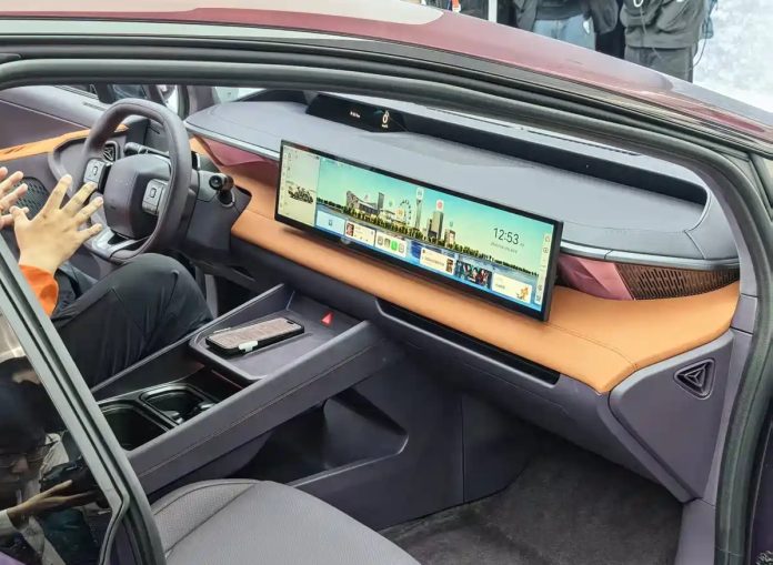 Hyundai Debuts IONIQ Brand in China and Unveils All-New IONIQ V at 2026 Beijing Auto Show