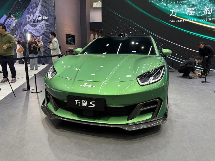 Fangchengbao Unveils the Fangcheng SL: A 1,000-HP Electric Flagship with 620-Mile Range