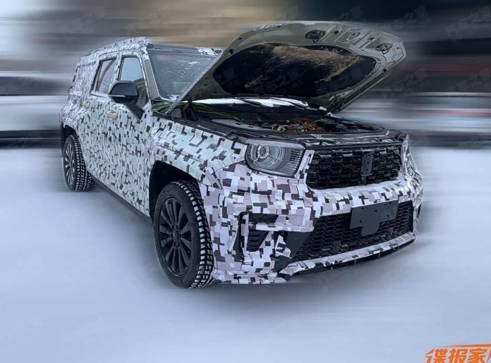 Spied: GWM Developing Long-Wheelbase Tank 700 Flagship SUV